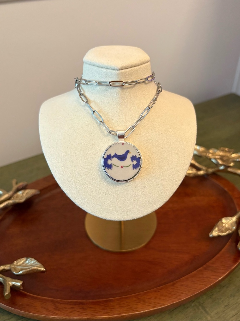 Newcor Homespun Vintage China Necklace